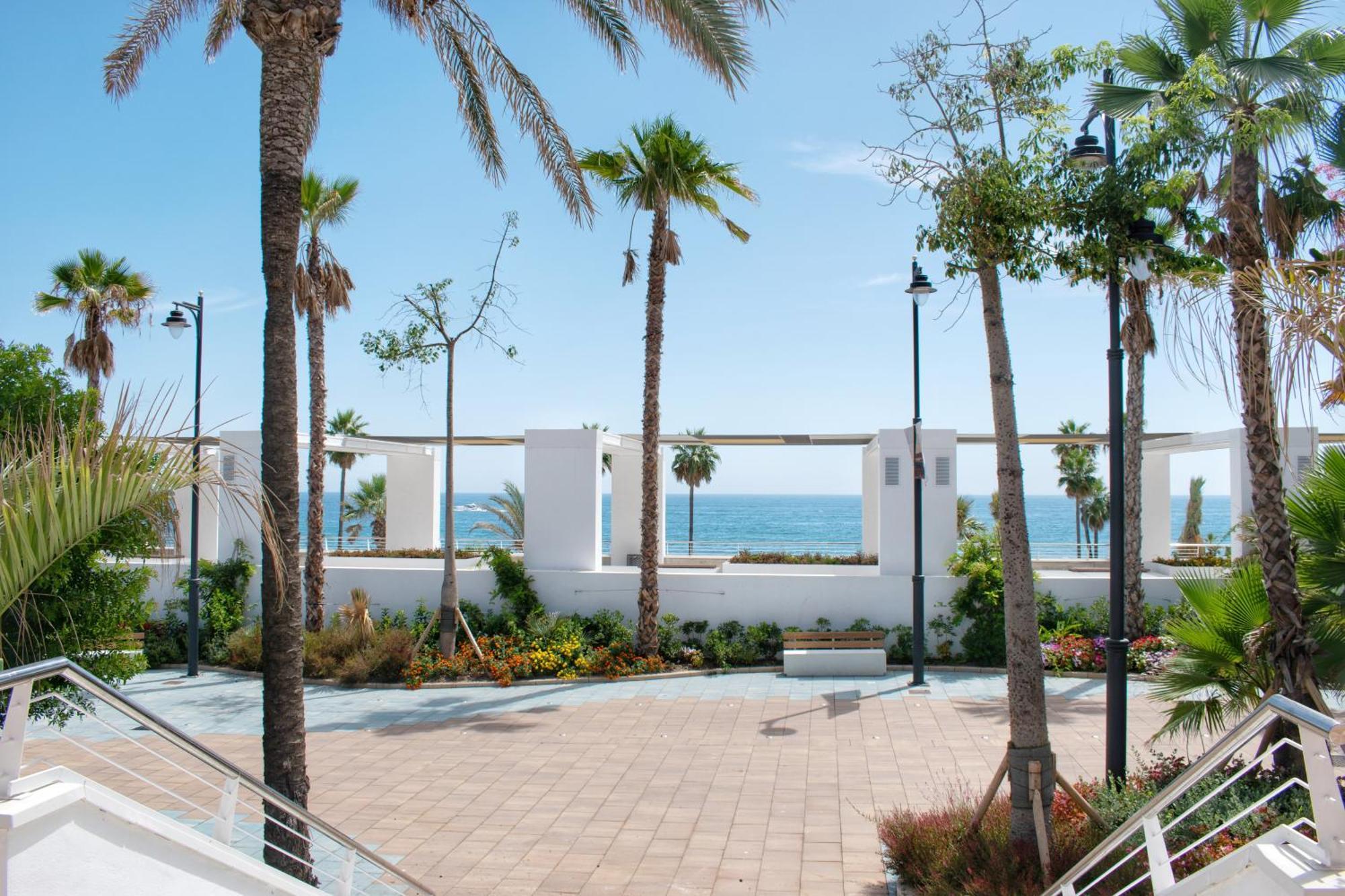 Casa Del Puerto, Encanto Junto Al Mar Estepona Bagian luar foto